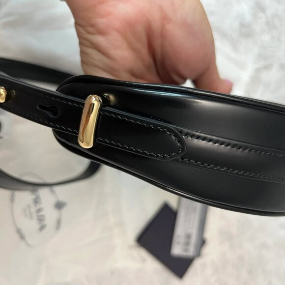 PRADA Re-Nylon Spazzolato Arque Shoulder Bag in Black - Picture 7 of 13